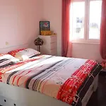 Anita *